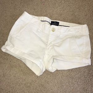 American Eagle White shorts